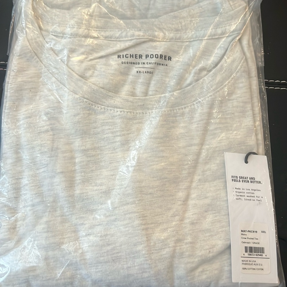 Brand New Oatmeal Richer Poorer Crew Pocket Tee Size XXL